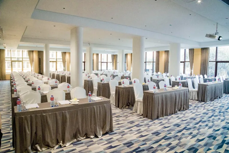 Large room in classroom layout